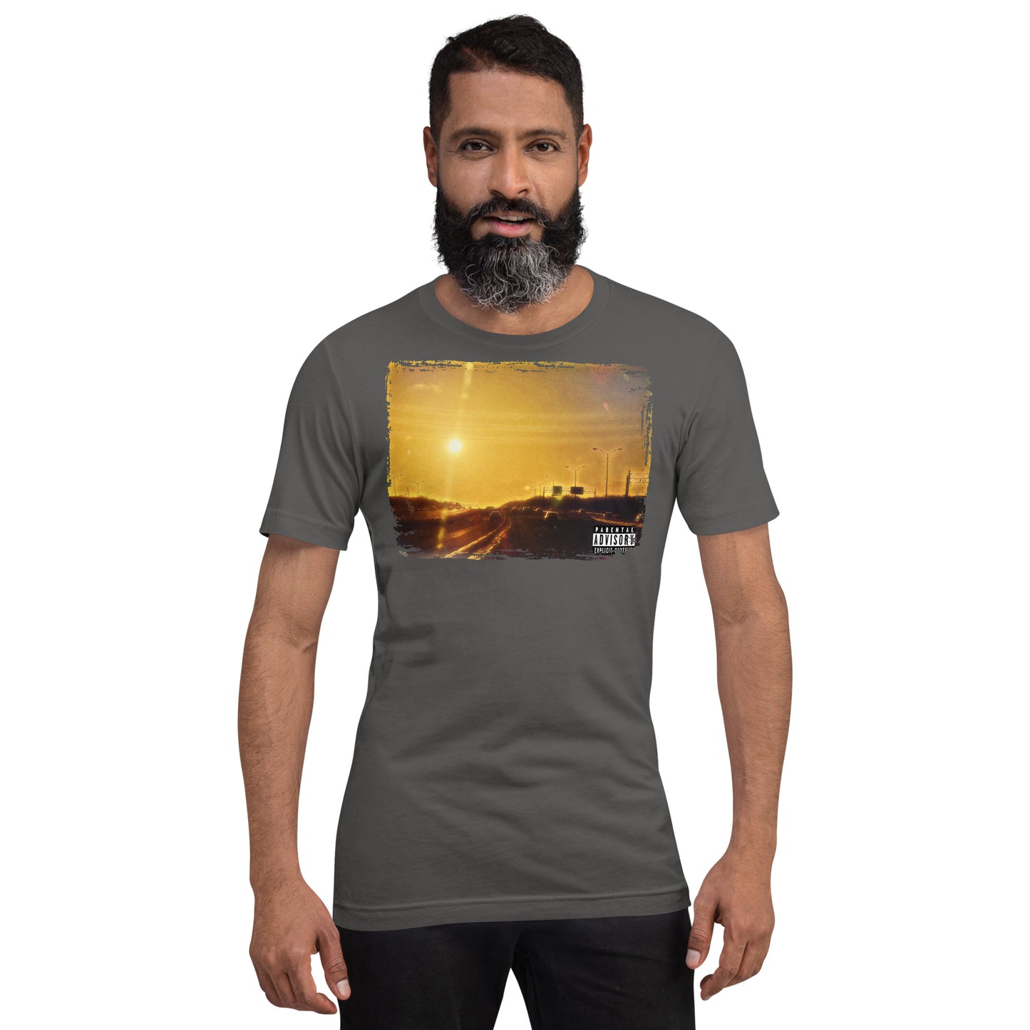 True. Men's Fit t-shirt